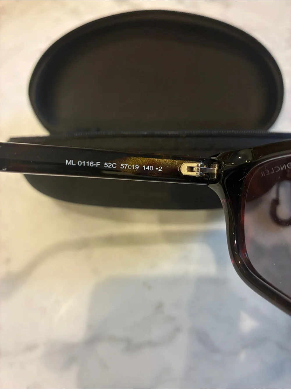 100% automatic Moncler Black Rectangular Sunglasses with Branded Temples